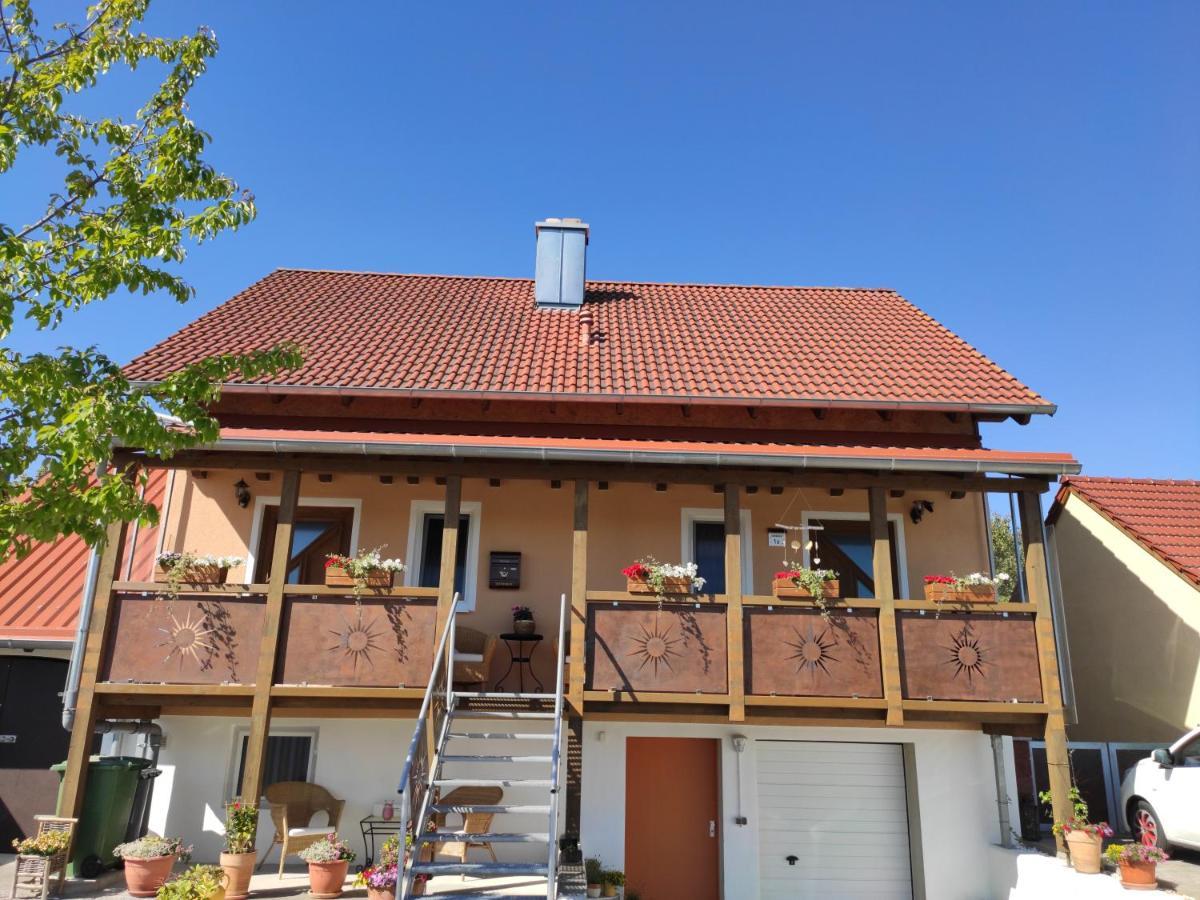 Appartment Im Seeblick Bodenwohr Exteriör bild